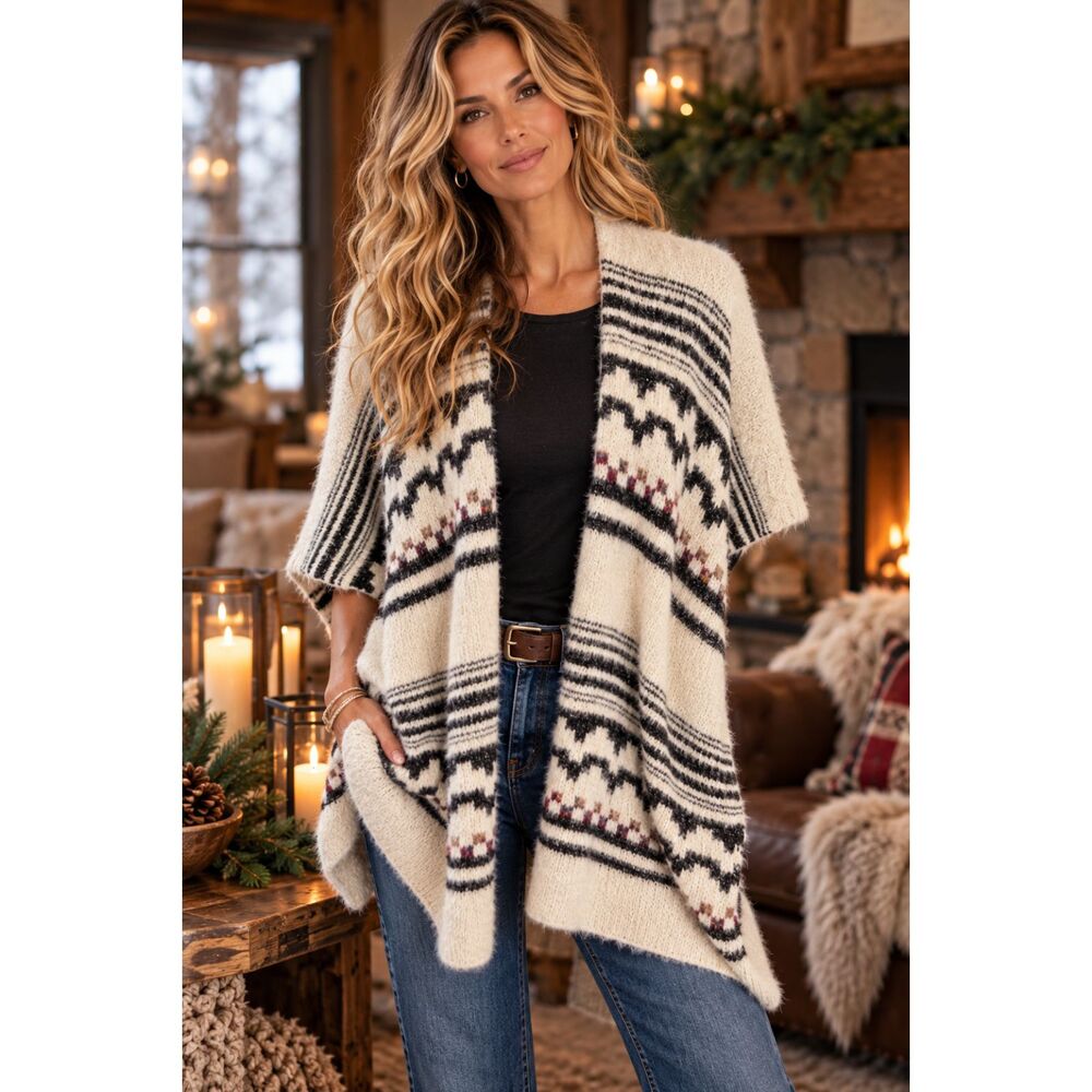 Anthropologie Wrap Akemi Kin Olivia Poncho Womens One Size Aztec Tribal Navajo